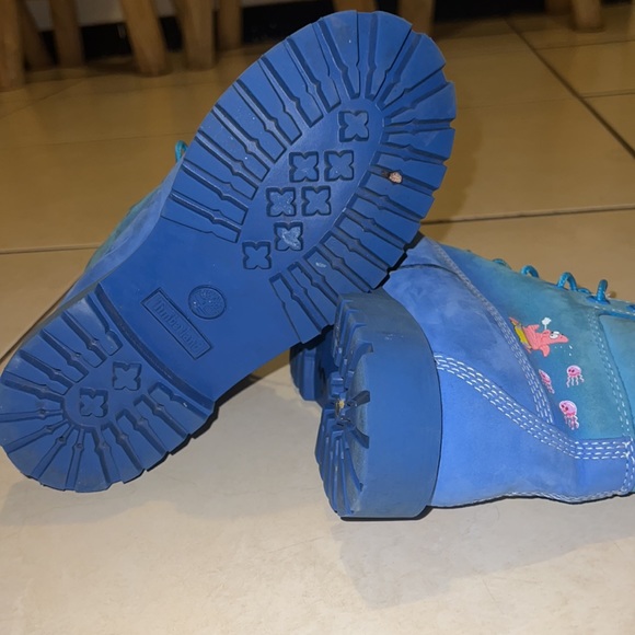 SpongeBob Timberlands. - Picture 9 of 9